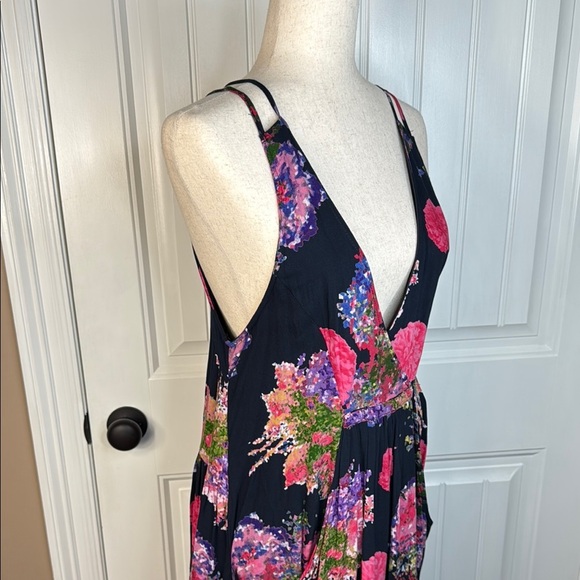 Catch Me Floral V-Neck Dress Sz L - Picture 4 of 12